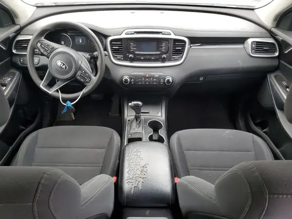 5XYPG4A31HG269317 2017 KIA SORENTO - Image 8