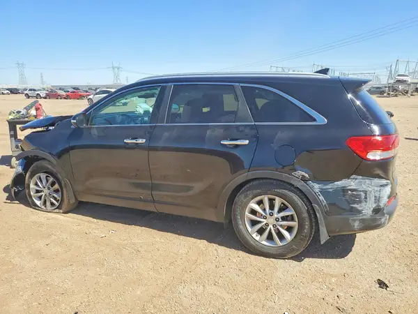 5XYPG4A31HG272542 2017 KIA SORENTO - Image 2
