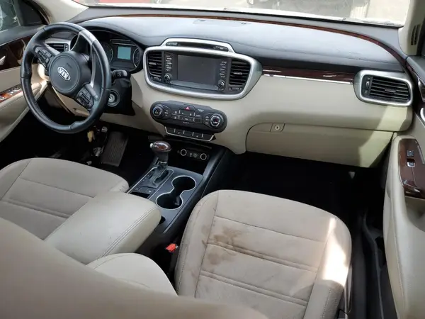 5XYPG4A31HG281211 2017 KIA SORENTO - Image 8
