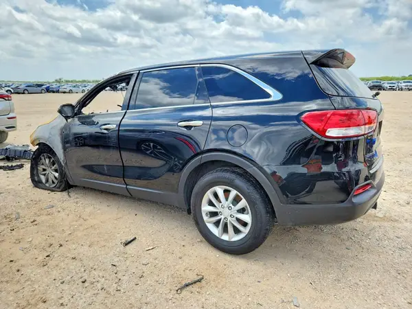 5XYPG4A31HG282715 2017 KIA SORENTO - Image 2