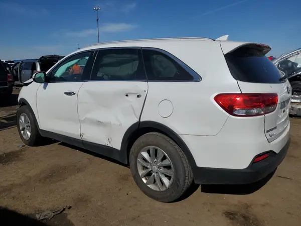5XYPG4A31HG283511 2017 KIA SORENTO - Image 2