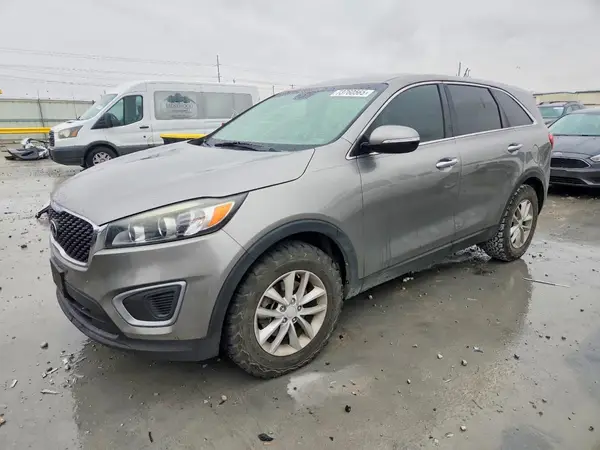 5XYPG4A31HG284674 2017 KIA SORENTO - Image 1