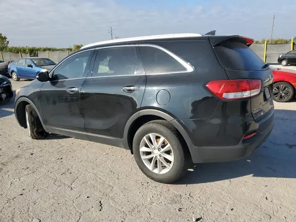 5XYPG4A31HG299840 2017 KIA SORENTO - Image 2