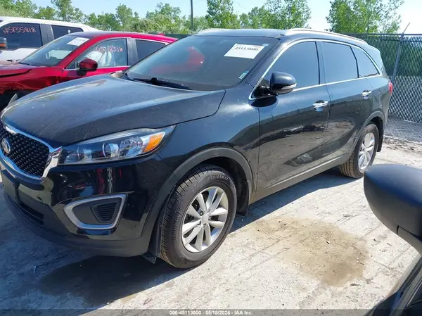 5XYPG4A31HG300548 2017 KIA SORENTO - Image 2