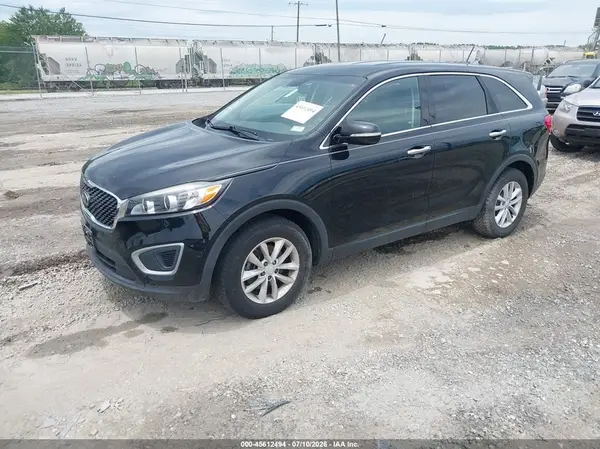 5XYPG4A31HG322775 2017 KIA SORENTO - Image 2