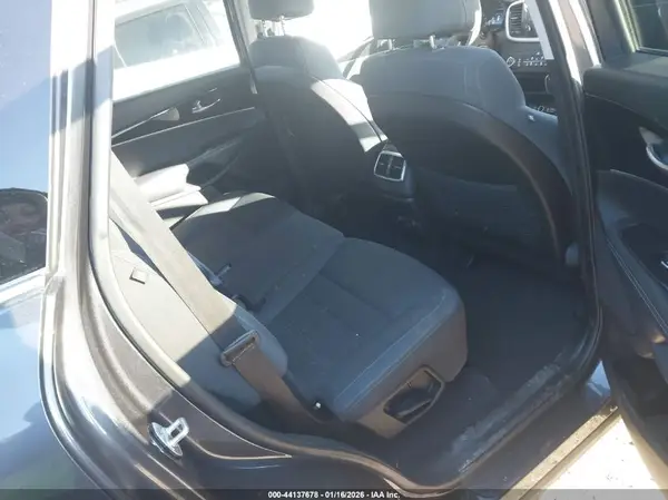 5XYPG4A31HG334456 2017 KIA SORENTO - Image 8