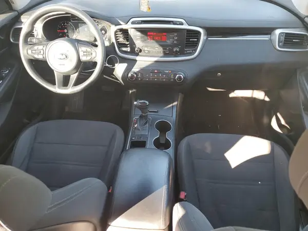 5XYPG4A31HG337051 2017 KIA SORENTO - Image 8