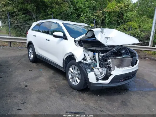5XYPG4A31JG338433 2018 KIA SORENTO - Image 1