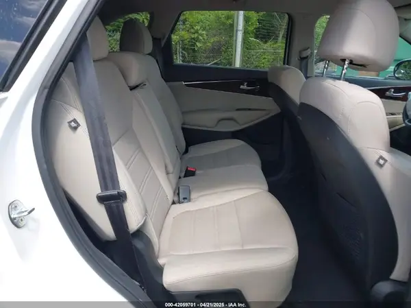 5XYPG4A31JG338433 2018 KIA SORENTO - Image 8