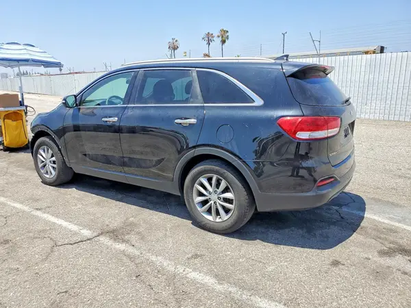 5XYPG4A31JG339114 2018 KIA SORENTO - Image 2