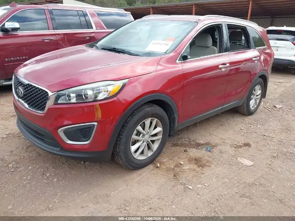 5XYPG4A31JG341655 2018 KIA SORENTO - Image 2