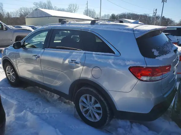 5XYPG4A31JG342644 2018 KIA SORENTO - Image 2