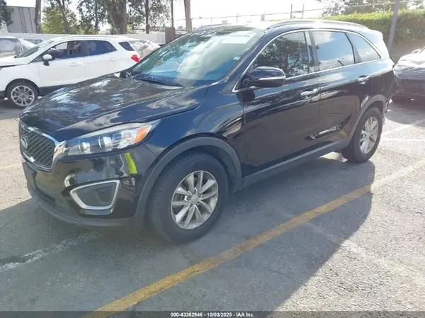 5XYPG4A31JG344748 2018 KIA SORENTO - Image 2