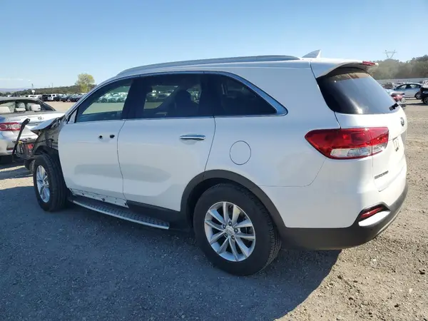 5XYPG4A31JG345592 2018 KIA SORENTO - Image 2