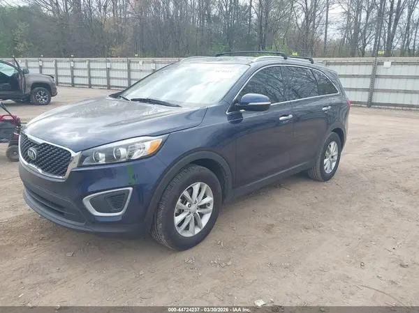 5XYPG4A31JG352204 2018 KIA SORENTO - Image 2