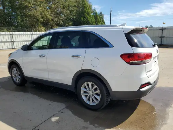5XYPG4A31JG377250 2018 KIA SORENTO - Image 2