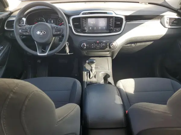 5XYPG4A31JG377250 2018 KIA SORENTO - Image 8