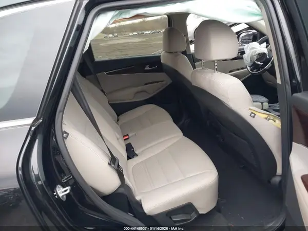 5XYPG4A31JG378415 2018 KIA SORENTO - Image 8