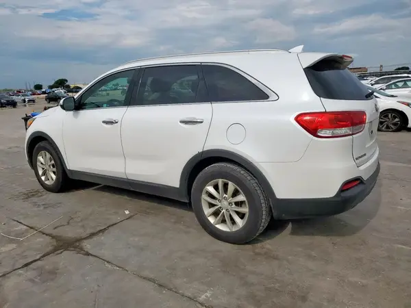 5XYPG4A31JG381251 2018 KIA SORENTO - Image 2