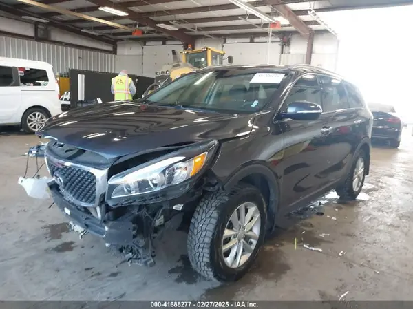 5XYPG4A31JG382982 2018 KIA SORENTO - Image 2