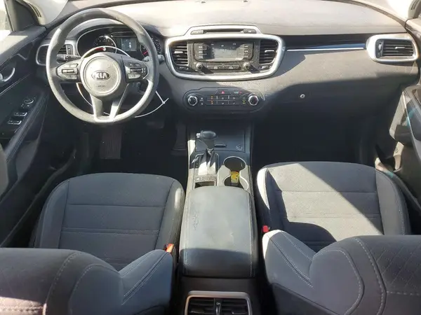 5XYPG4A31JG383999 2018 KIA SORENTO - Image 8