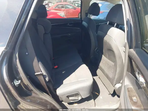 5XYPG4A31JG388362 2018 KIA SORENTO - Image 8