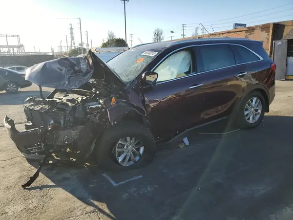 5XYPG4A31JG388751 2018 KIA SORENTO - Image 1