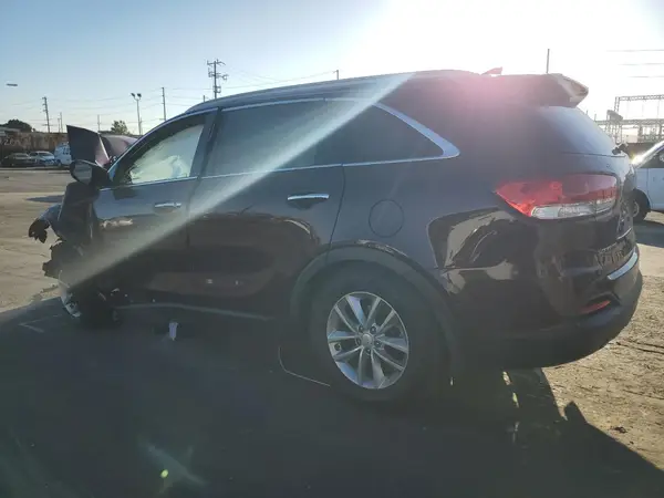 5XYPG4A31JG388751 2018 KIA SORENTO - Image 2