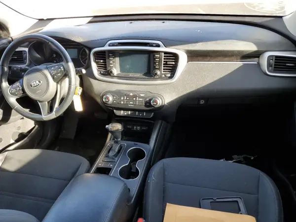 5XYPG4A31JG395506 2018 KIA SORENTO - Image 8