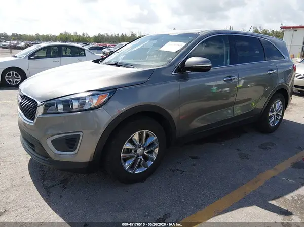5XYPG4A31JG403684 2018 KIA SORENTO - Image 2