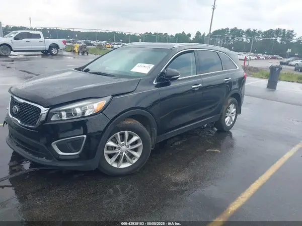 5XYPG4A31JG406116 2018 KIA SORENTO - Image 2