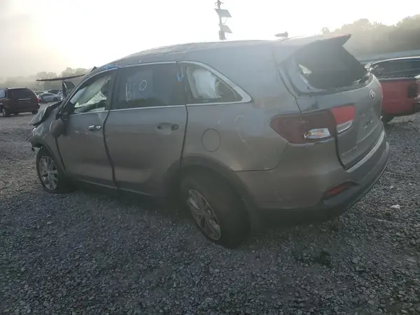5XYPG4A31JG406536 2018 KIA SORENTO - Image 2