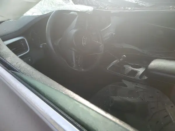 5XYPG4A31JG406536 2018 KIA SORENTO - Image 8
