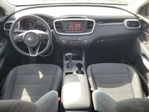 5XYPG4A31JG406746 2018 KIA SORENTO - Image 8