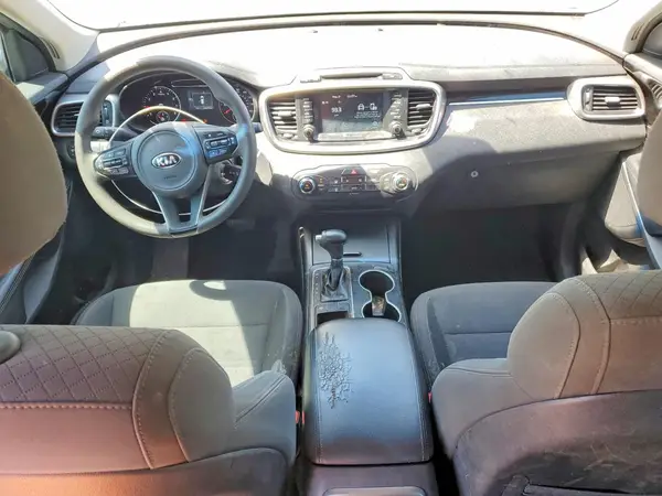 5XYPG4A31JG407458 2018 KIA SORENTO - Image 8