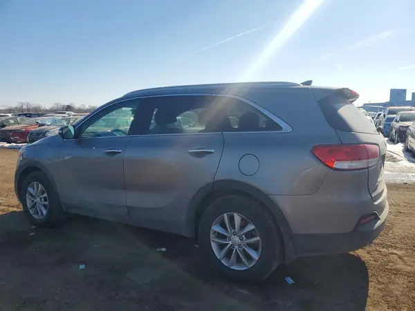 5XYPG4A31JG412191 2018 KIA SORENTO - Image 2