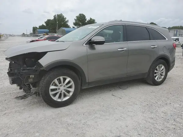 5XYPG4A31JG415768 2018 KIA SORENTO - Image 1