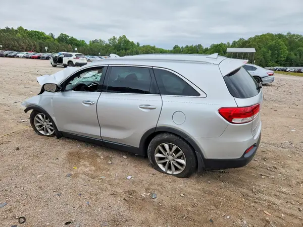 5XYPG4A31JG416662 2018 KIA SORENTO - Image 2