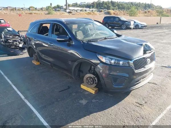 5XYPG4A31JG417231 2018 KIA SORENTO - Image 1