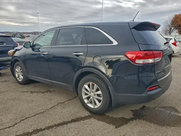 5XYPG4A31JG417455 2018 KIA SORENTO - Image 2