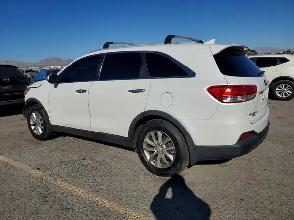 5XYPG4A31JG422977 2018 KIA SORENTO - Image 2