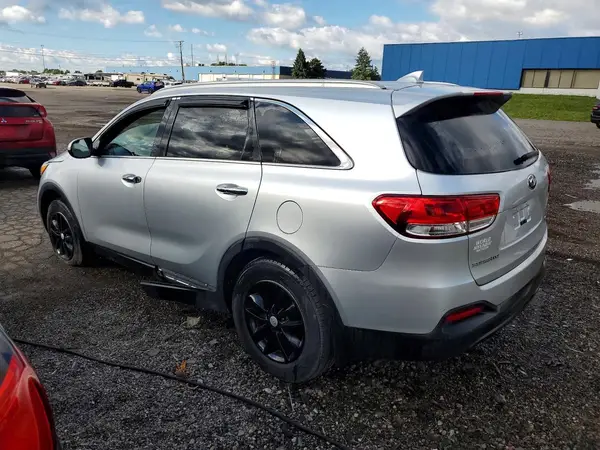 5XYPG4A31JG424065 2018 KIA SORENTO - Image 2