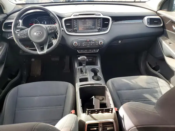 5XYPG4A31JG424065 2018 KIA SORENTO - Image 8