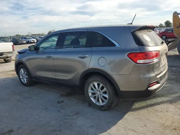 5XYPG4A31JG425250 2018 KIA SORENTO - Image 2