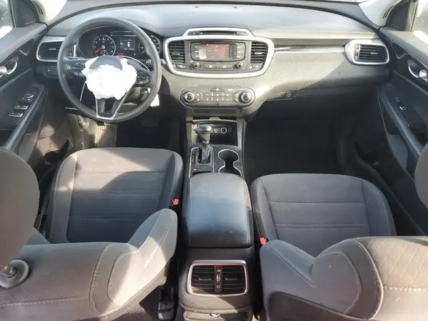 5XYPG4A31JG425250 2018 KIA SORENTO - Image 8