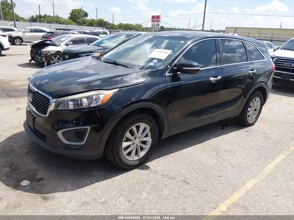 5XYPG4A31JG426978 2018 KIA SORENTO - Image 2