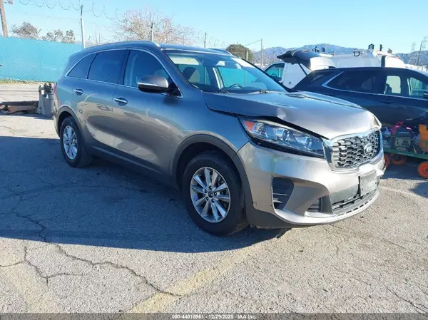 5XYPG4A31KG432409 2019 KIA SORENTO - Image 1