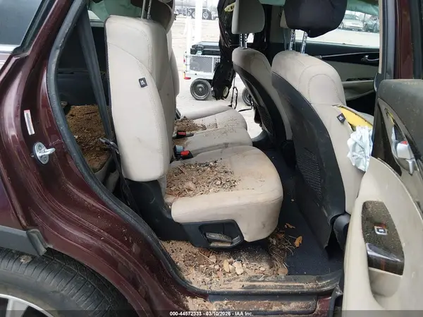 5XYPG4A31KG448156 2019 KIA SORENTO - Image 8