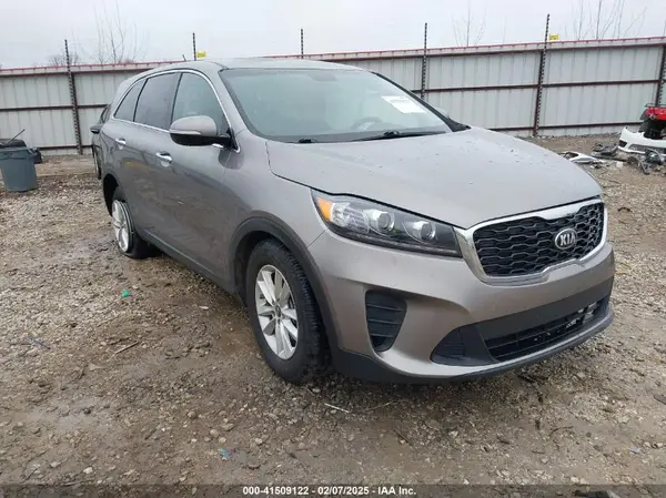 5XYPG4A31KG472571 2019 KIA SORENTO - Image 1