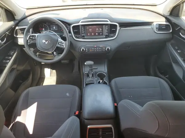 5XYPG4A31KG499799 2019 KIA SORENTO - Image 8